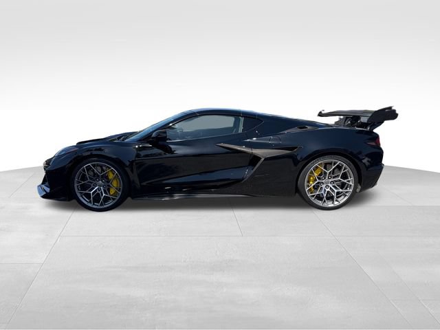Used 2026 Chevrolet Corvette ZR1 w/ ZR1 Carbon Fiber Aero Package RWD image 2