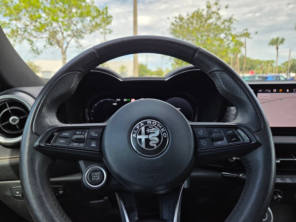 Used 2024 Alfa Romeo Tonale Ti AWD/4WD image 30