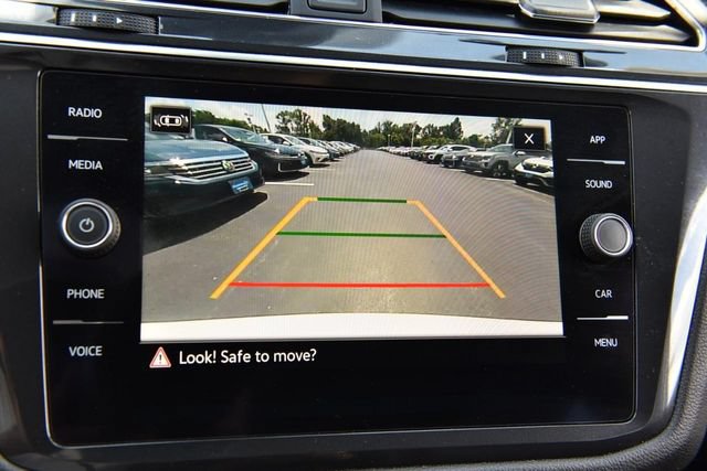 Certified 2022 Volkswagen Tiguan SE AWD/4WD image 13
