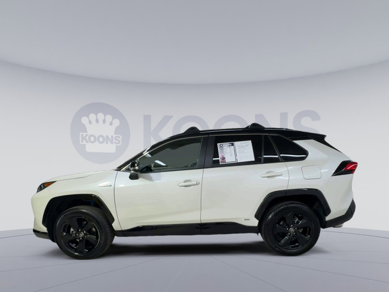 Used 2021 Toyota RAV4 XSE image 5