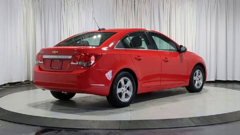 Used 2016 Chevrolet Cruze LT FWD image 10