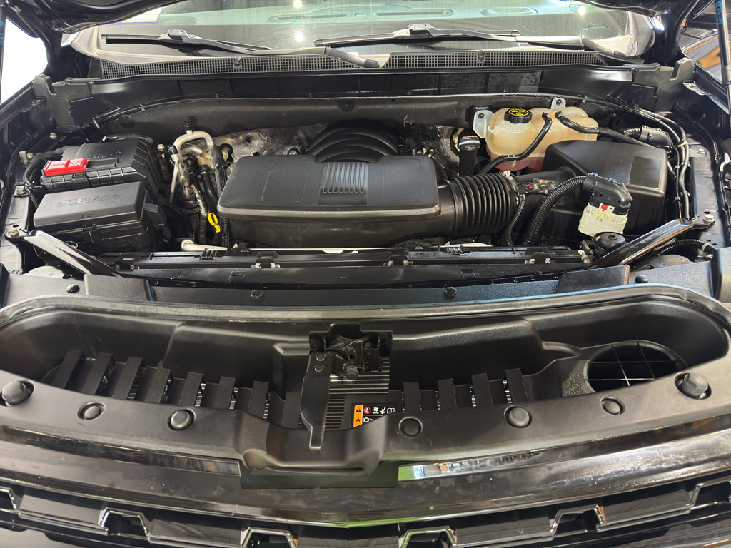 Used 2023 Chevrolet Tahoe Z71 w/ Off-Road Capability Package image 39