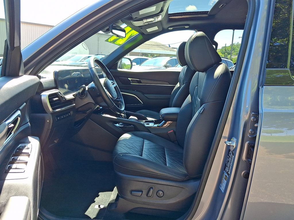 Certified 2024 Kia Telluride EX X-Line AWD/4WD image 3
