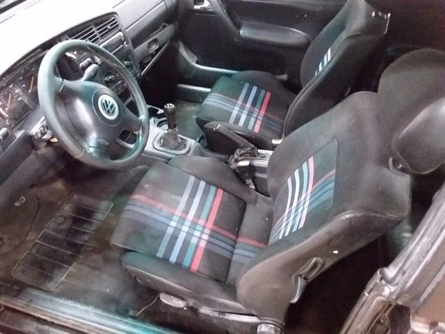 Used 2000 Volkswagen Cabrio GLS image 10