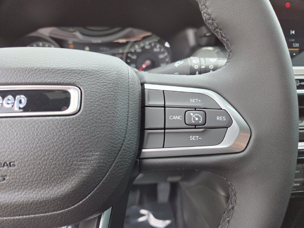 New 2026 Jeep Compass Latitude AWD/4WD image 33