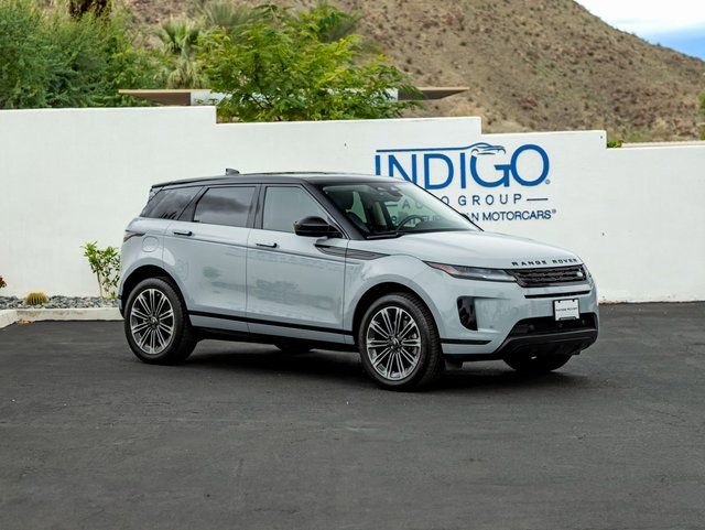 Used 2025 Land Rover Range Rover Evoque S image 4
