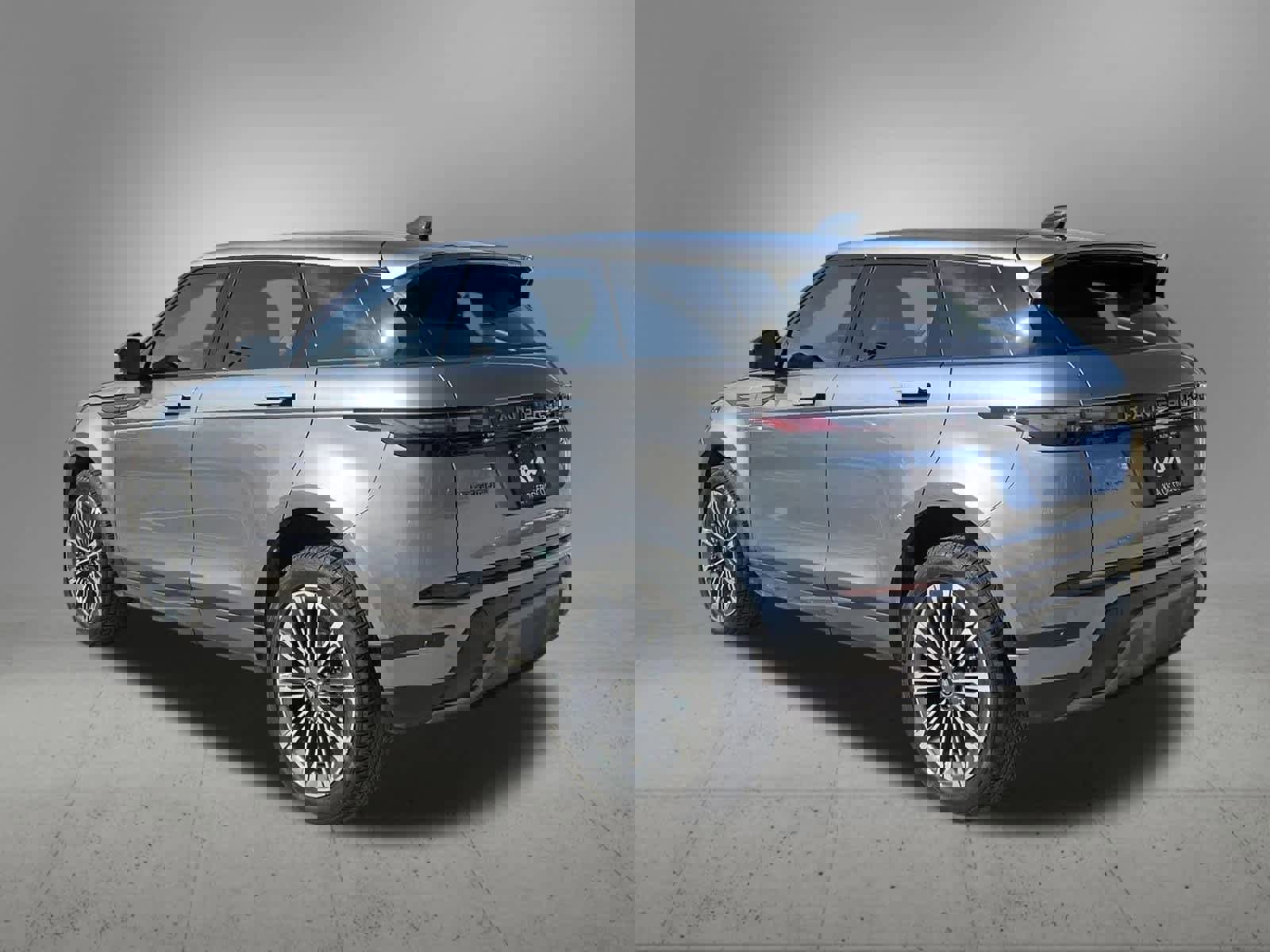 Used 2025 Land Rover Range Rover Evoque S image 4