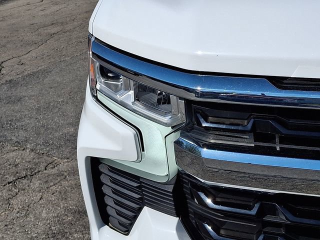 Used 2025 Chevrolet Silverado 1500 LT AWD/4WD image 9