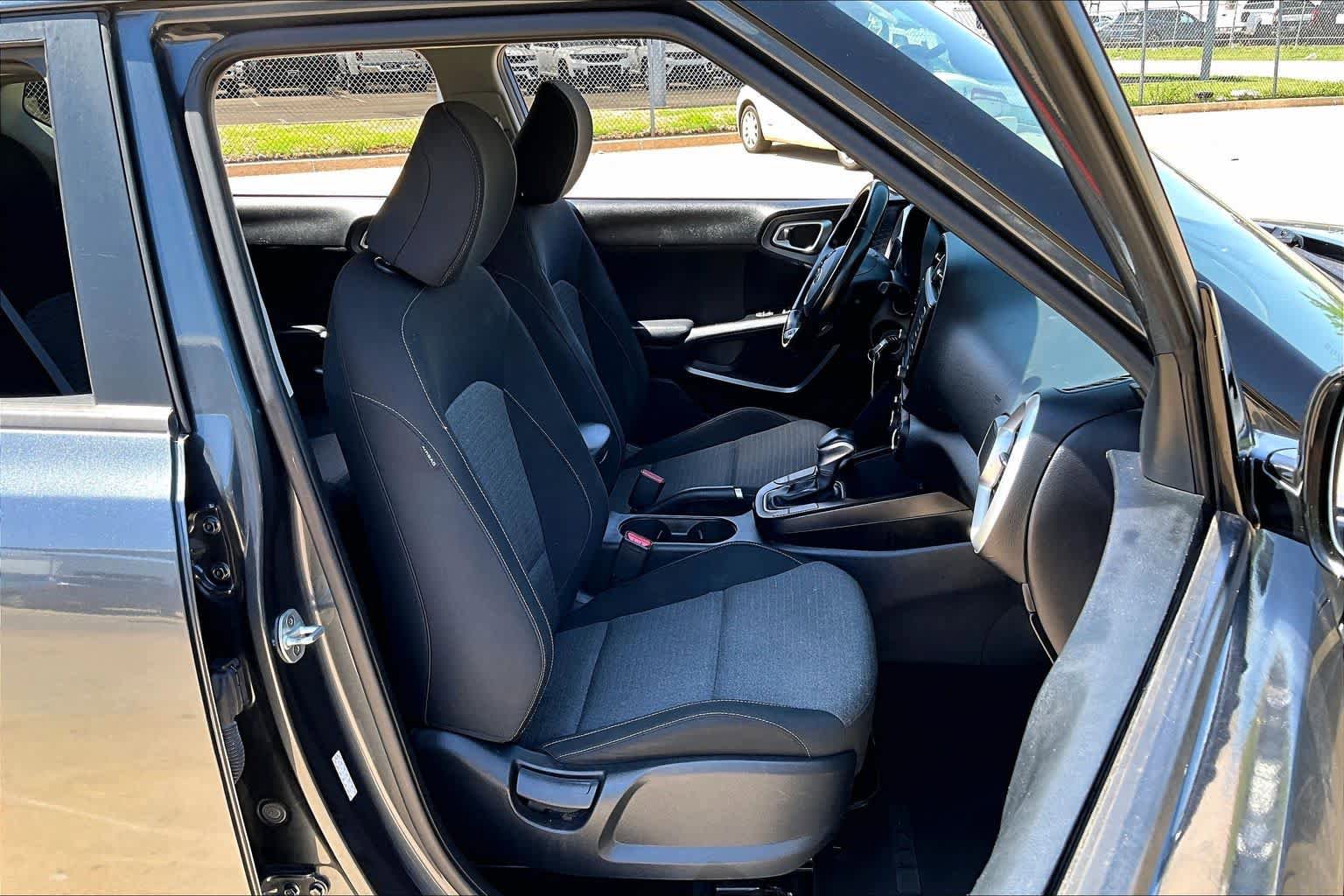 Used 2020 Kia Soul GT-Line FWD image 9