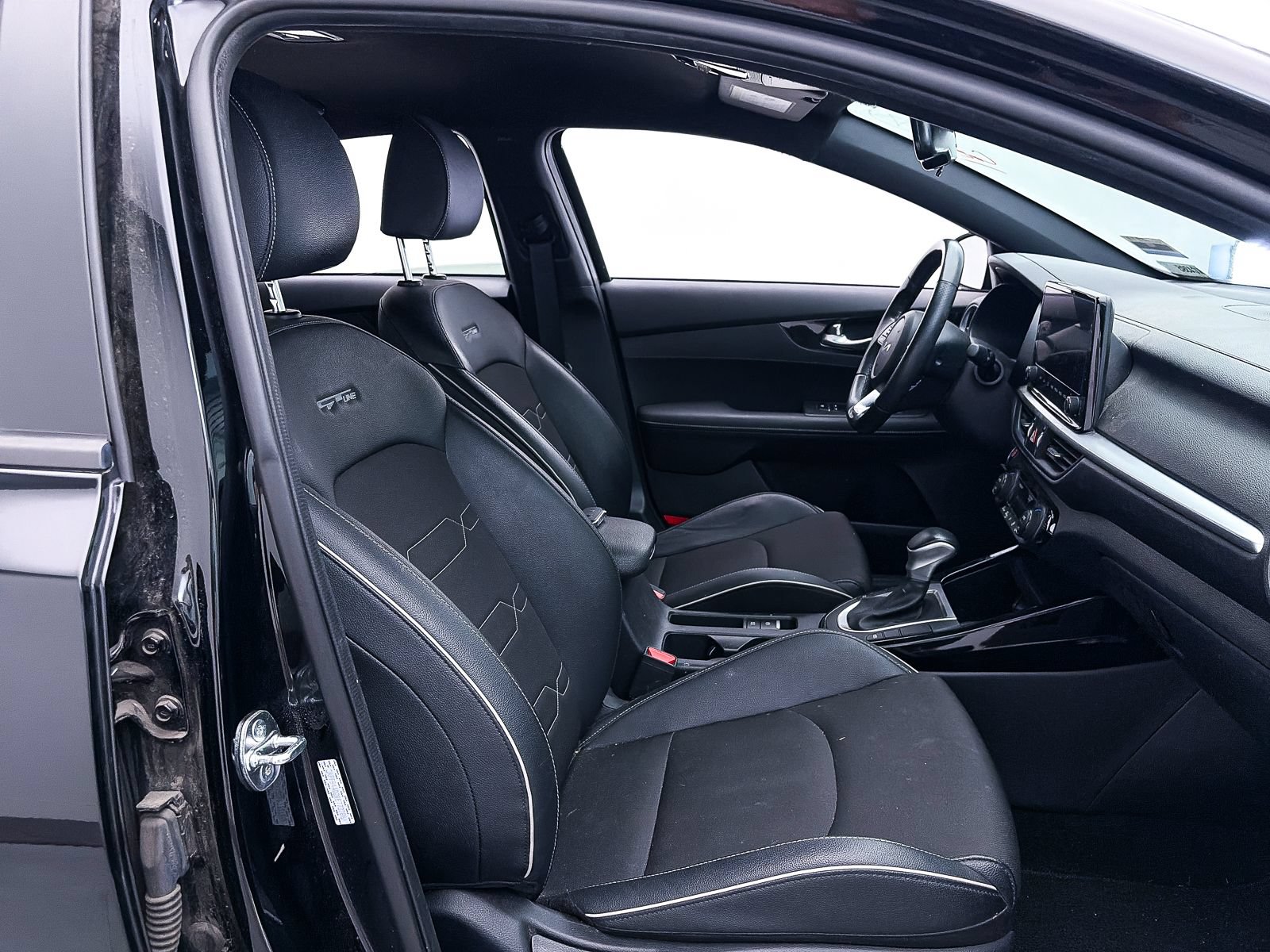 Certified 2024 Kia Forte GT-Line FWD image 32