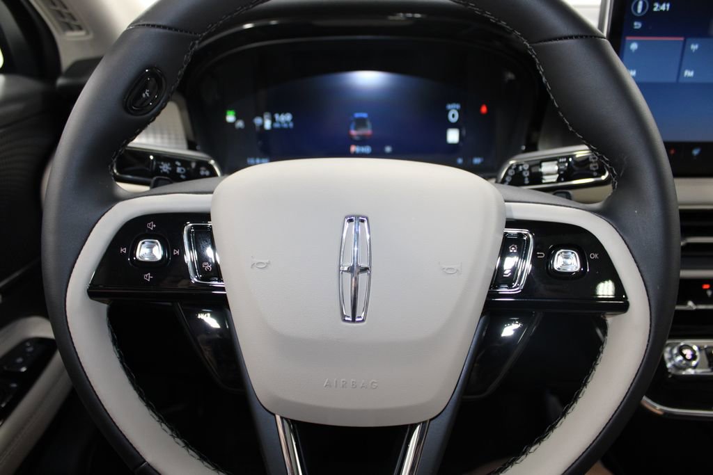 New 2026 Lincoln Corsair Premiere image 36