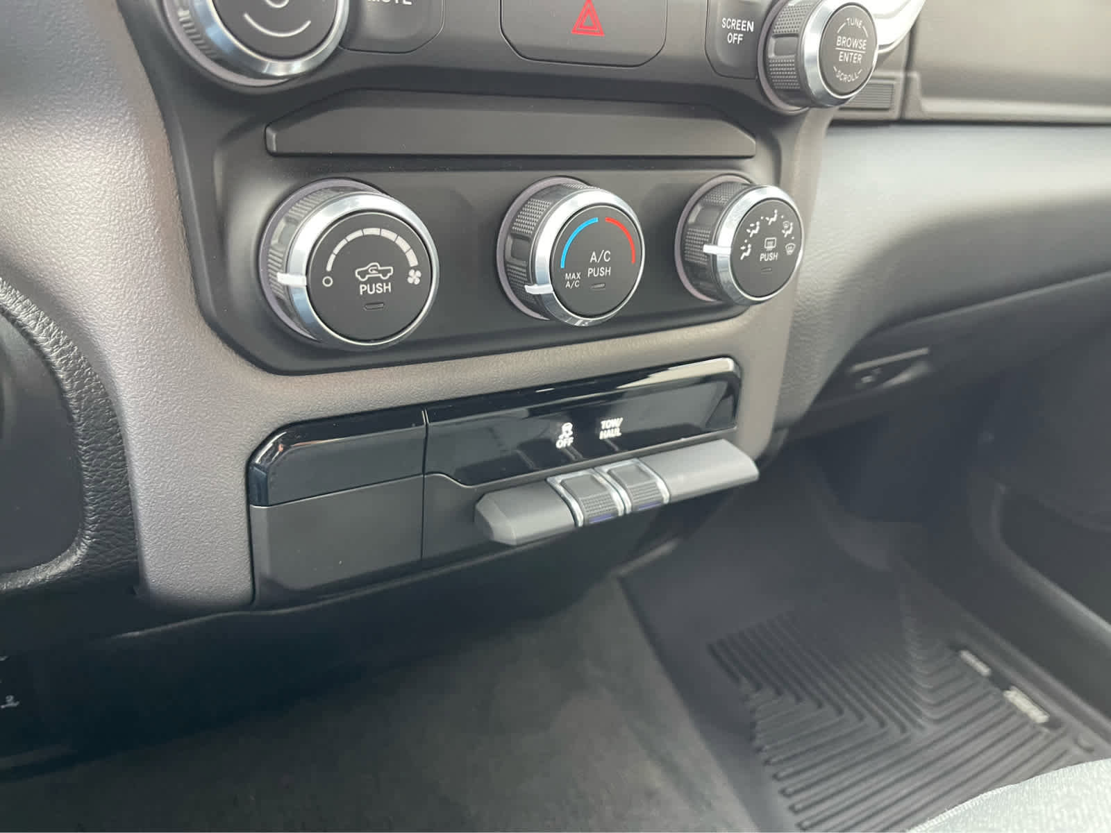 Used 2022 RAM 1500 Big Horn image 18