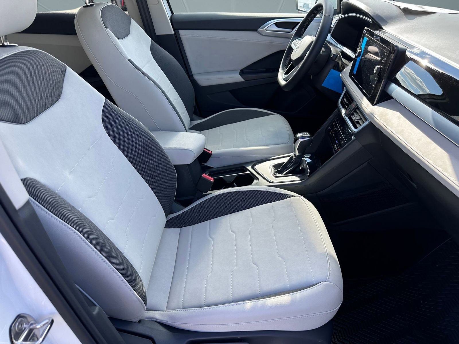 New 2026 Volkswagen Taos SE image 21