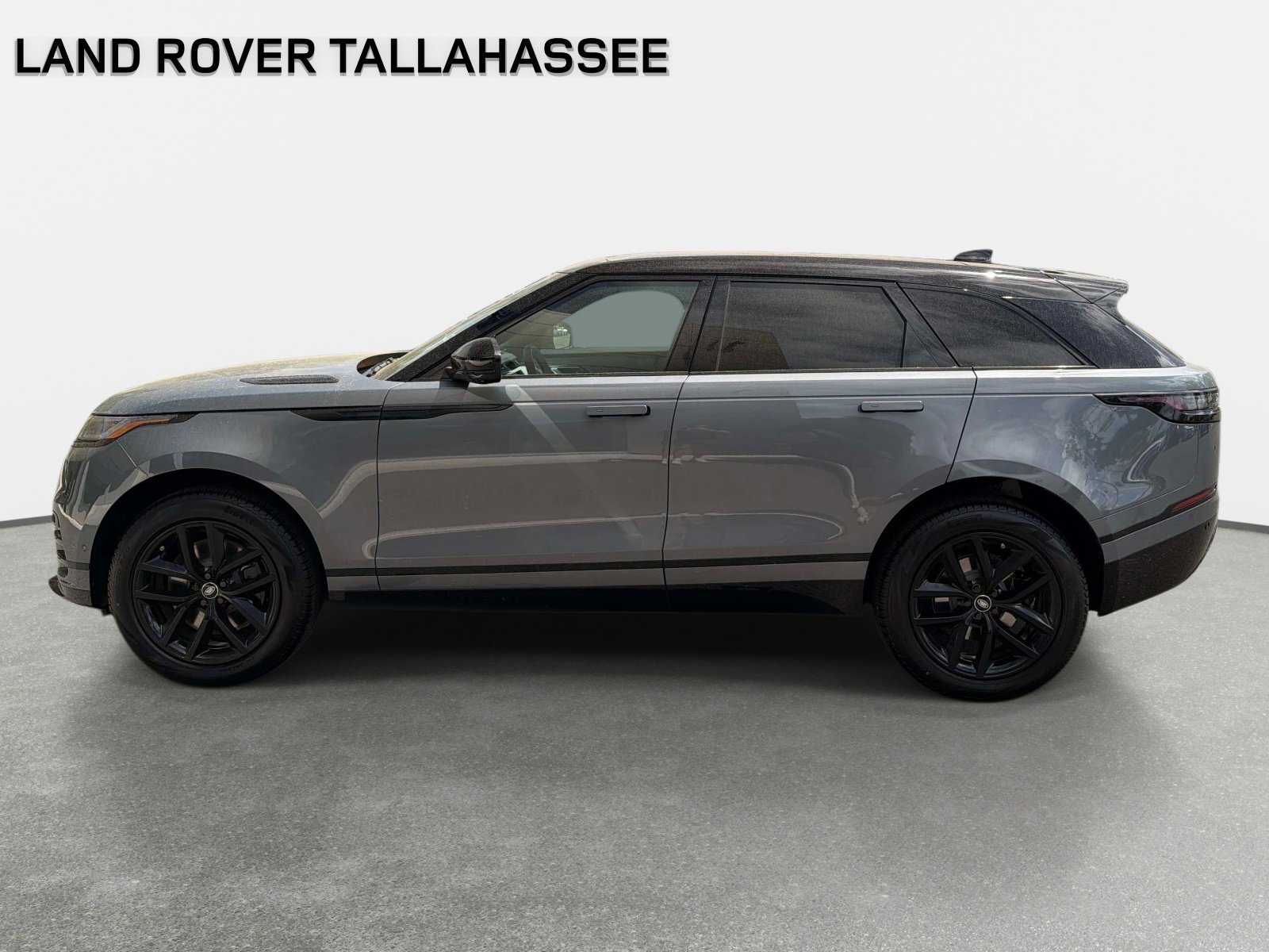 New 2026 Land Rover Range Rover Velar Dynamic SE image 8