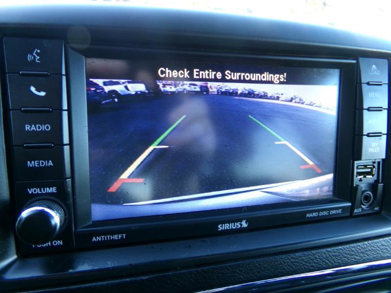 Used 2019 Dodge Grand Caravan SE w/ UConnect Hands-Free Group image 17