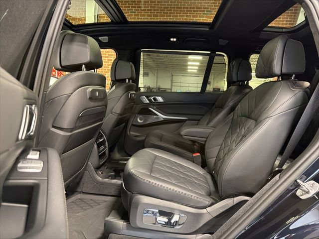 Used 2024 BMW X7 xDrive40i w/ Executive Package AWD/4WD image 36