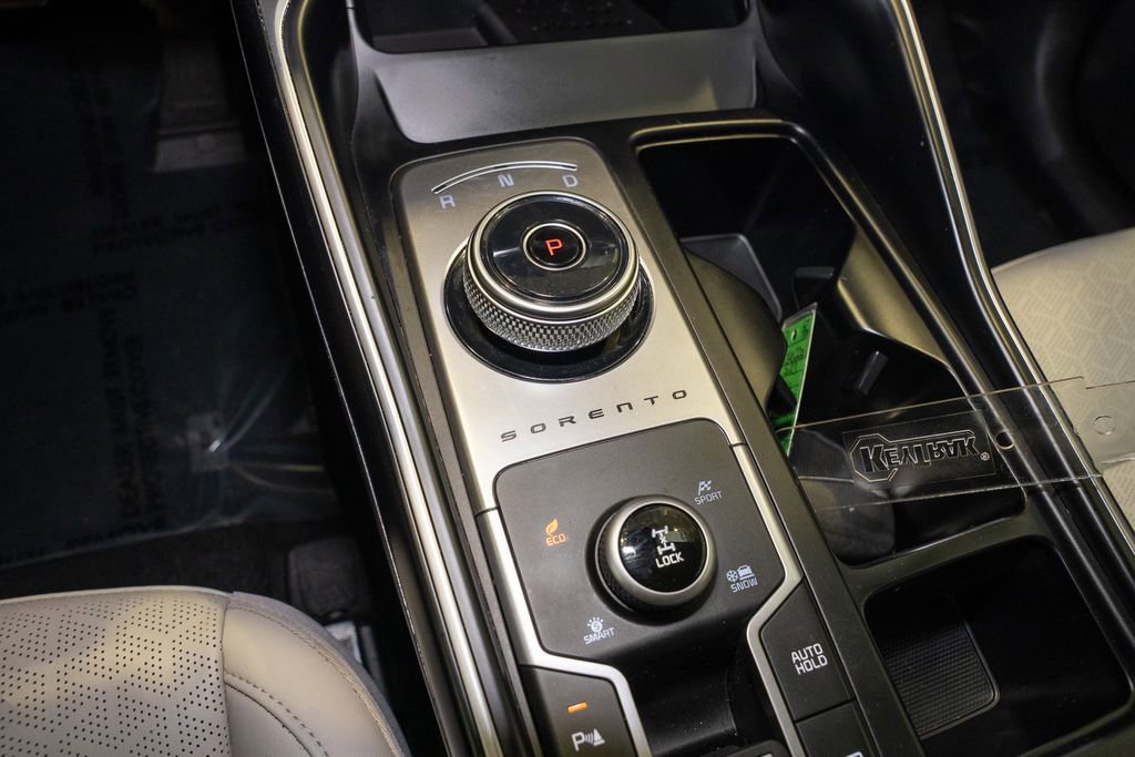 Certified 2023 Kia Sorento EX image 17