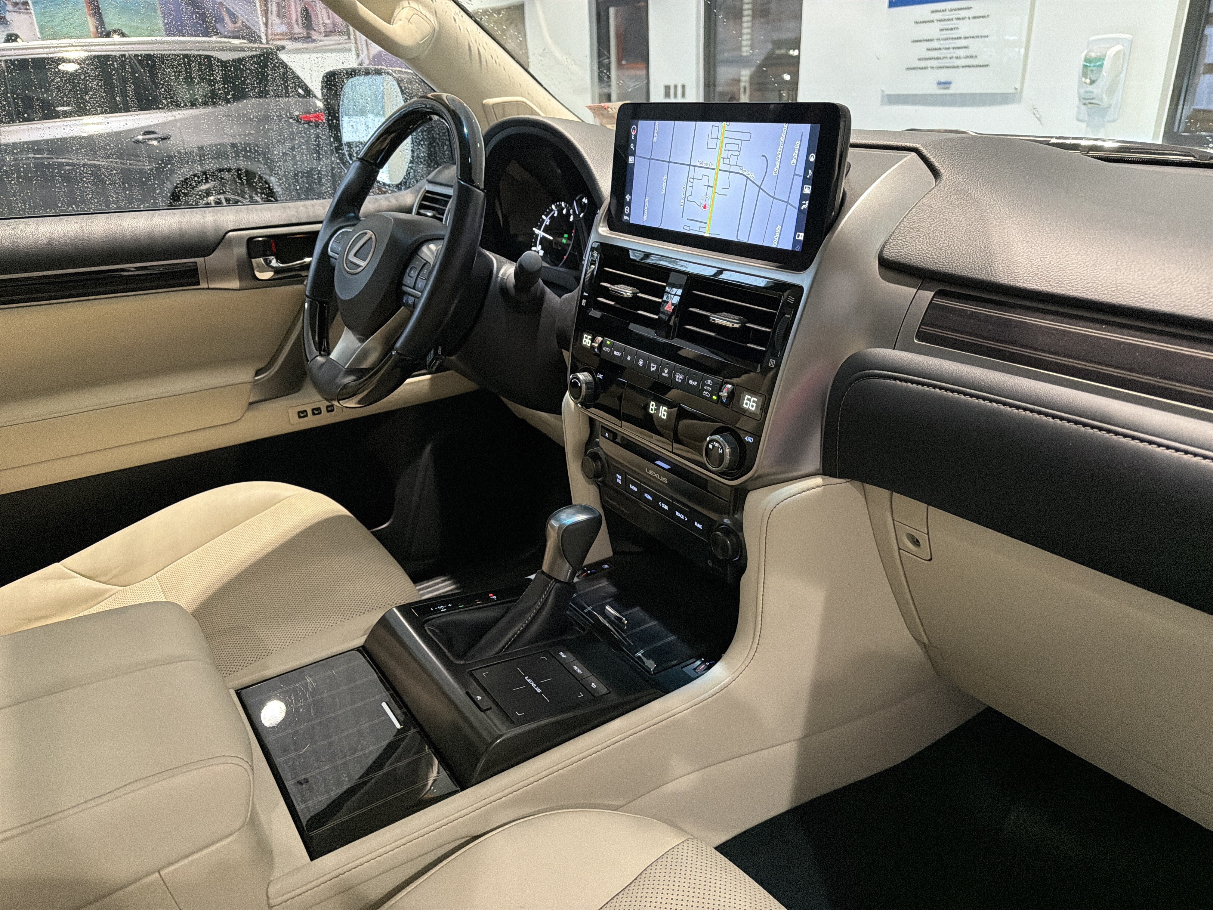 Certified 2023 Lexus GX 460 Premium w/ Premium Package AWD/4WD image 29