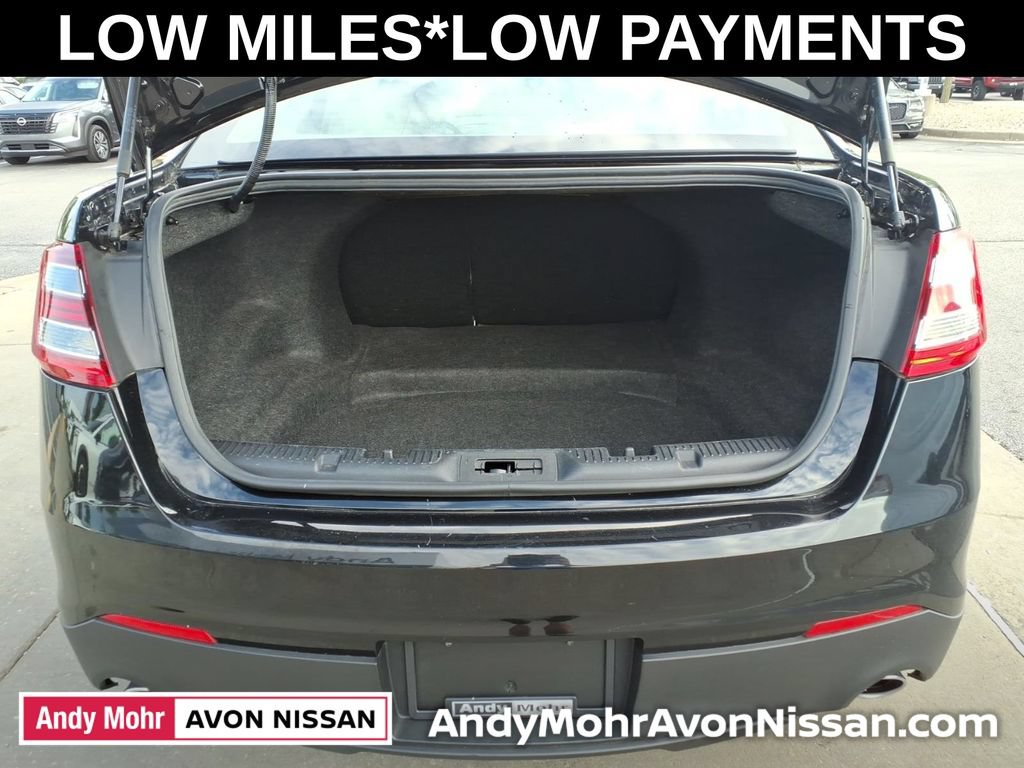 Used 2018 Ford Taurus SE FWD image 9