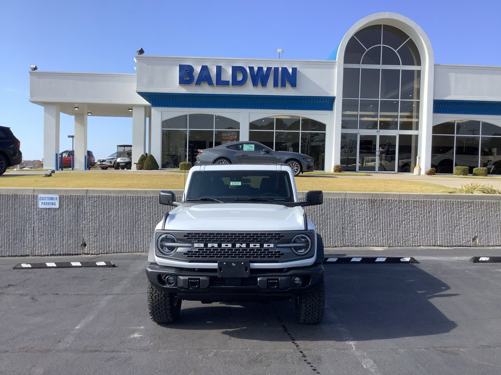 New 2025 Ford Bronco Badlands image 2