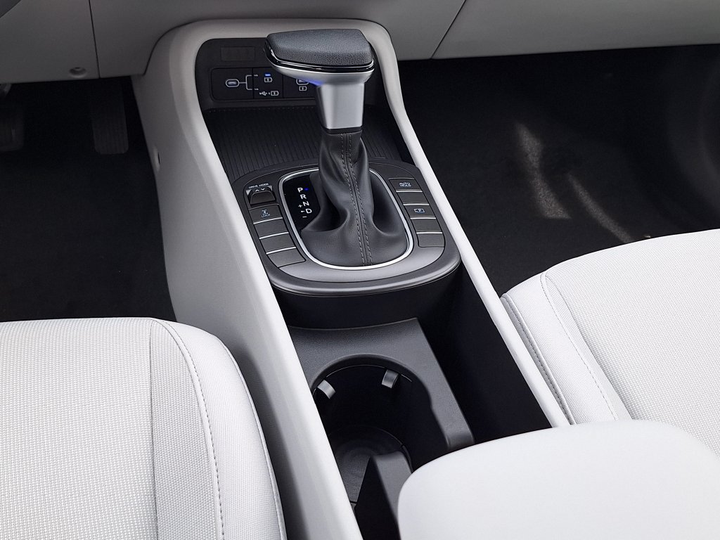 New 2027 Hyundai Kona SE AWD/4WD image 23