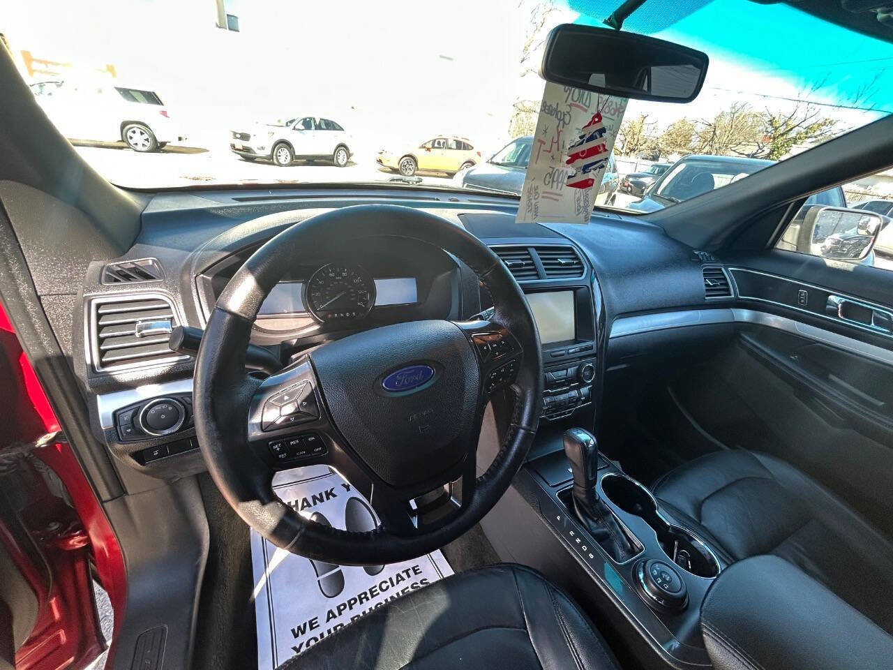 Used 2016 Ford Explorer XLT w/ Equipment Group 202A image 6