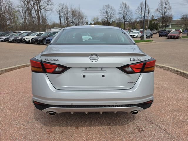 Used 2025 Nissan Altima 2.5 SV w/ SV Special Edition Package AWD/4WD image 9