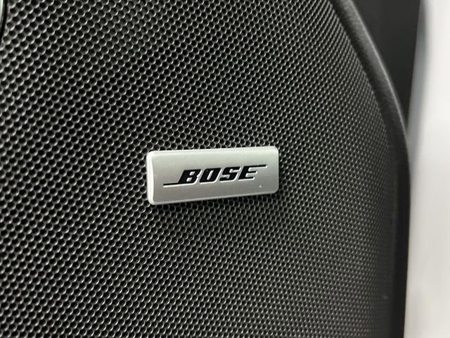 Certified 2022 GMC Yukon SLT w/ SLT Premium Package AWD/4WD image 25