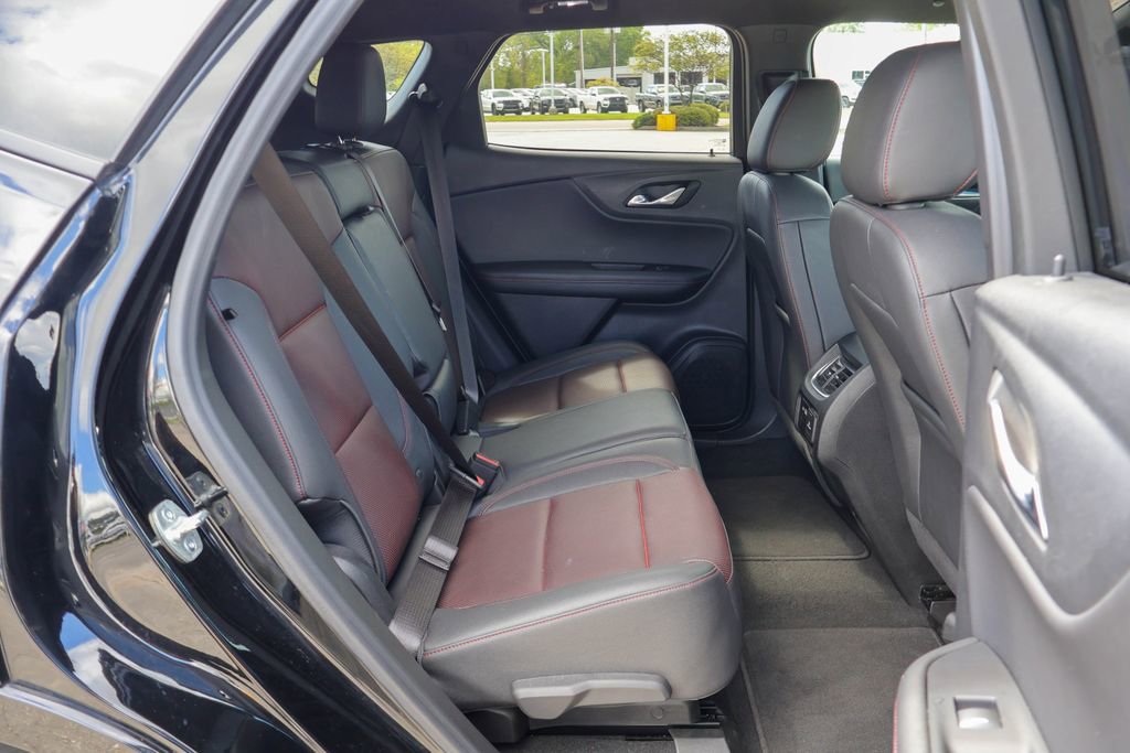 Used 2025 Chevrolet Blazer RS FWD image 10