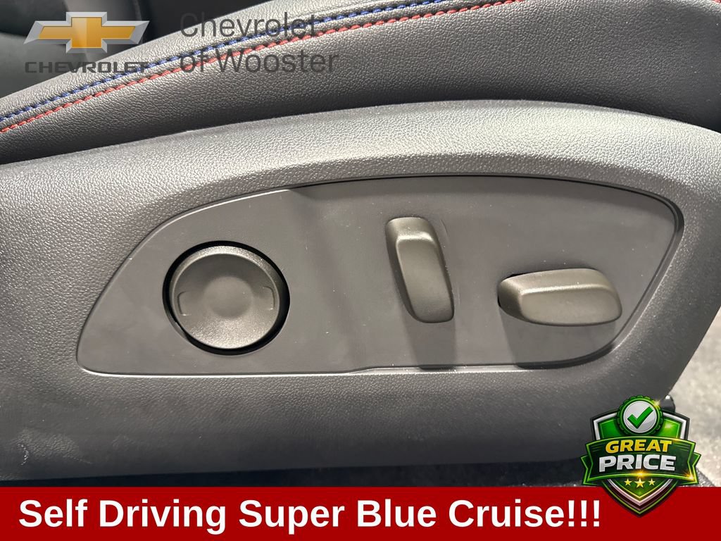 New 2025 Chevrolet Equinox EV RS w/ Active Safety Package 3 AWD/4WD image 36