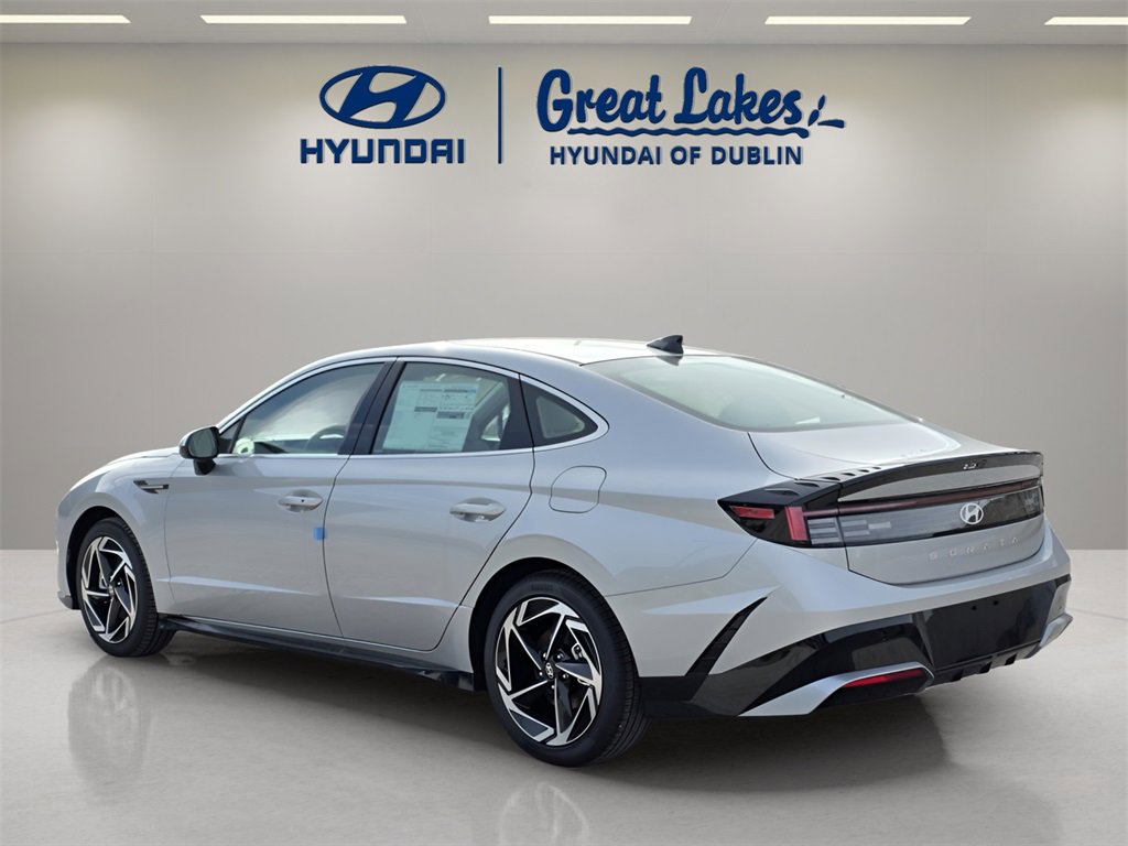 New 2026 Hyundai Sonata SEL image 3