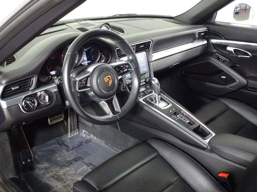 Used 2019 Porsche 911 Carrera S image 27