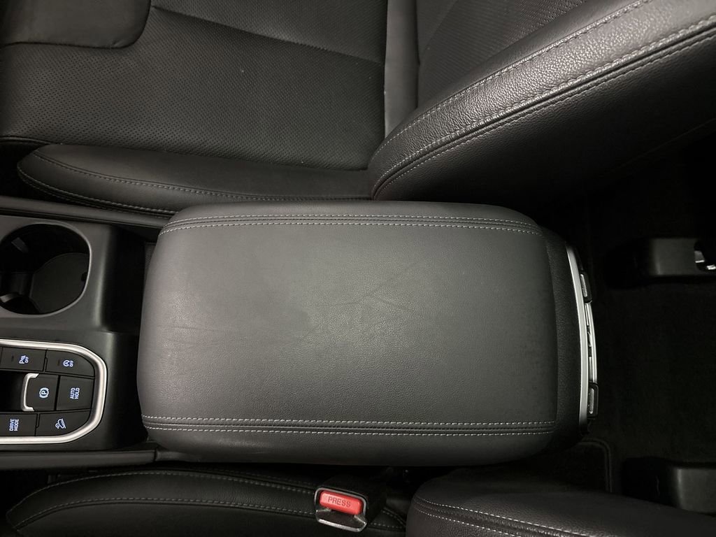 Used 2020 Hyundai Santa Fe SEL w/ Convenience + Premium Package image 59