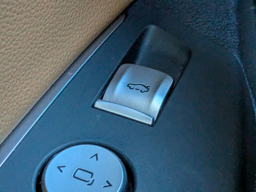 Used 2020 BMW X3 xDrive30e w/ Executive Package image 27