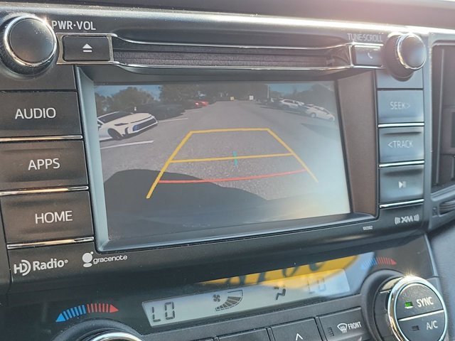 Used 2018 Toyota RAV4 XLE image 27