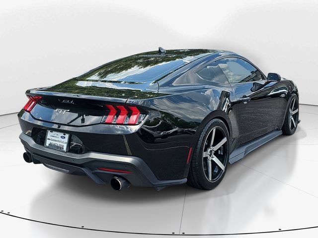 Used 2024 Ford Mustang GT RWD image 4