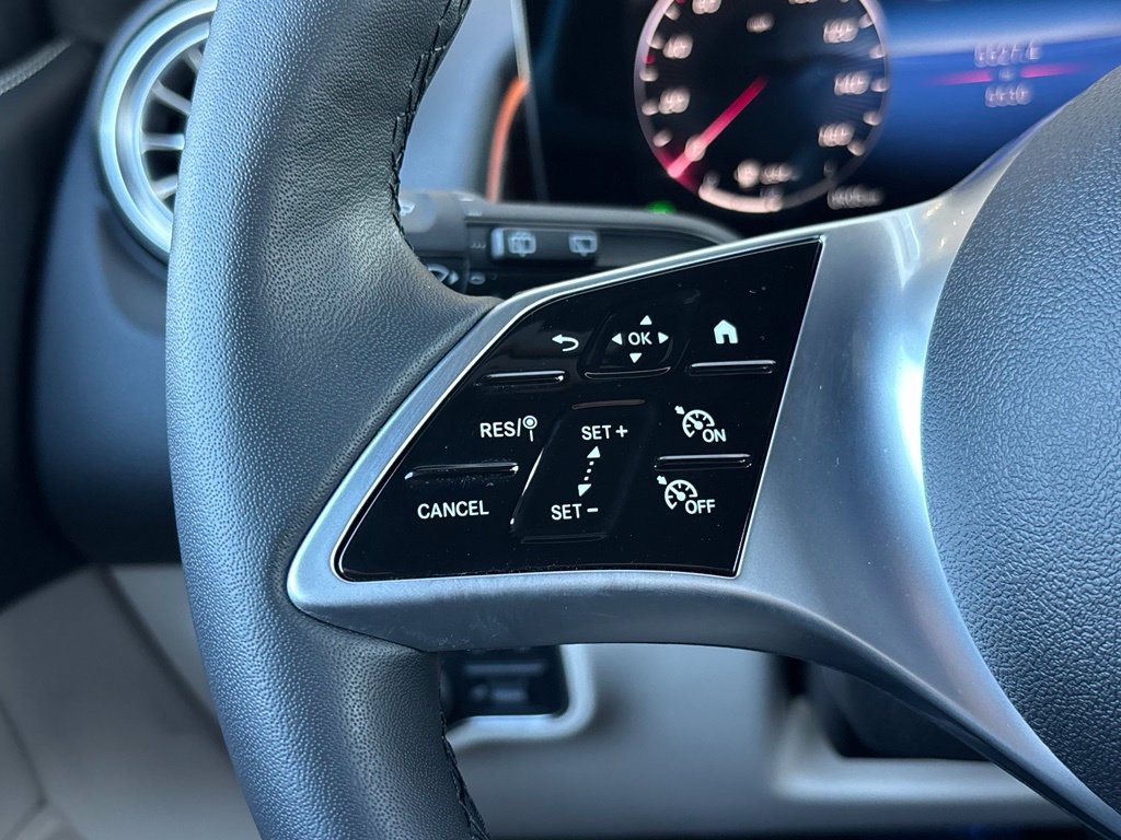 Certified 2026 Mercedes-Benz GLB 250 4MATIC image 29