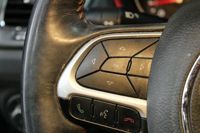 Used 2017 Jeep Compass Trailhawk w/ Leather Interior Group image 19