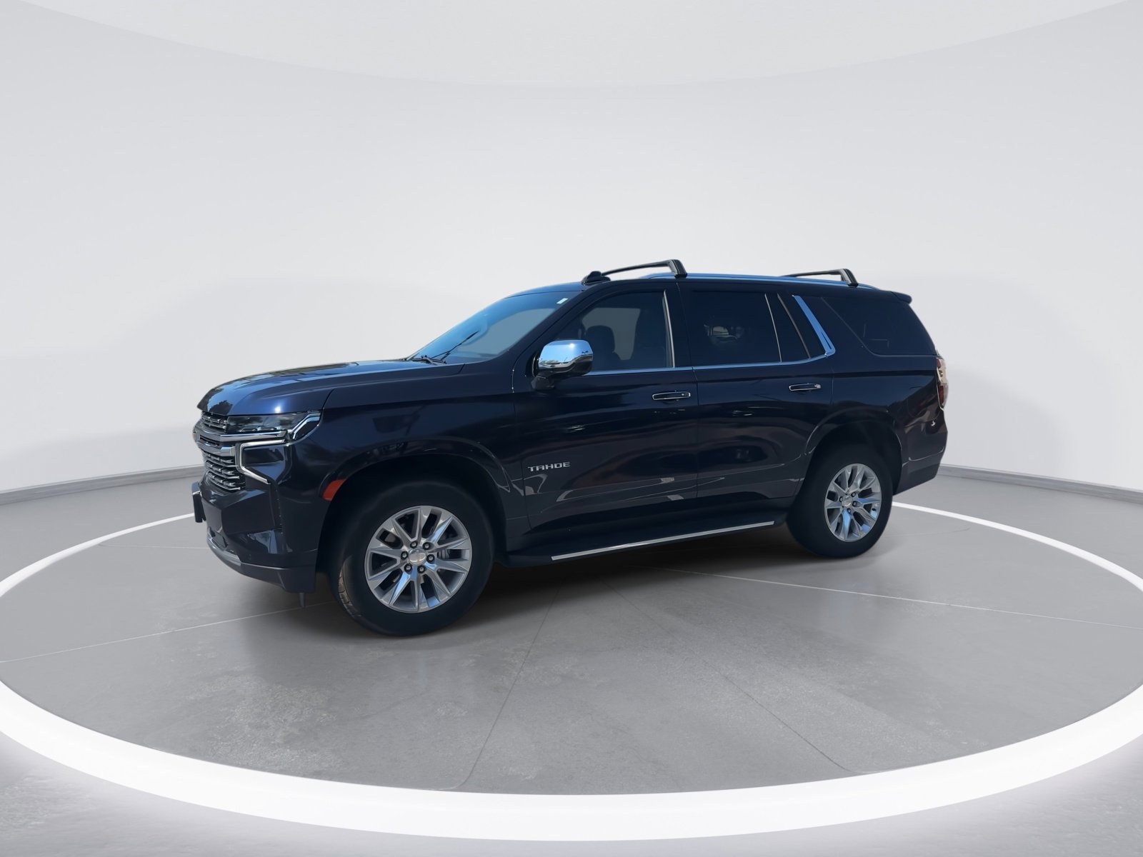 Certified 2024 Chevrolet Tahoe Premier w/ Premium Package AWD/4WD image 5
