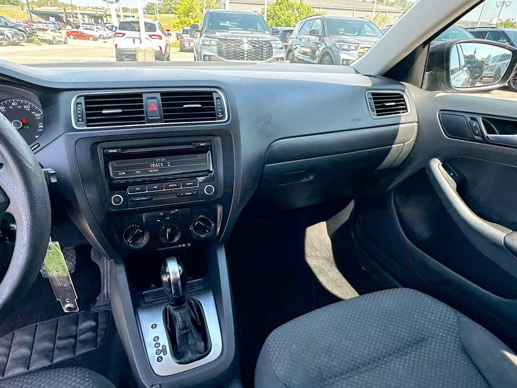 Used 2014 Volkswagen Jetta S FWD image 20