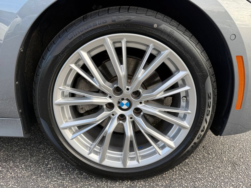 Certified 2024 BMW 330i xDrive Sedan w/ Premium Package AWD/4WD image 18
