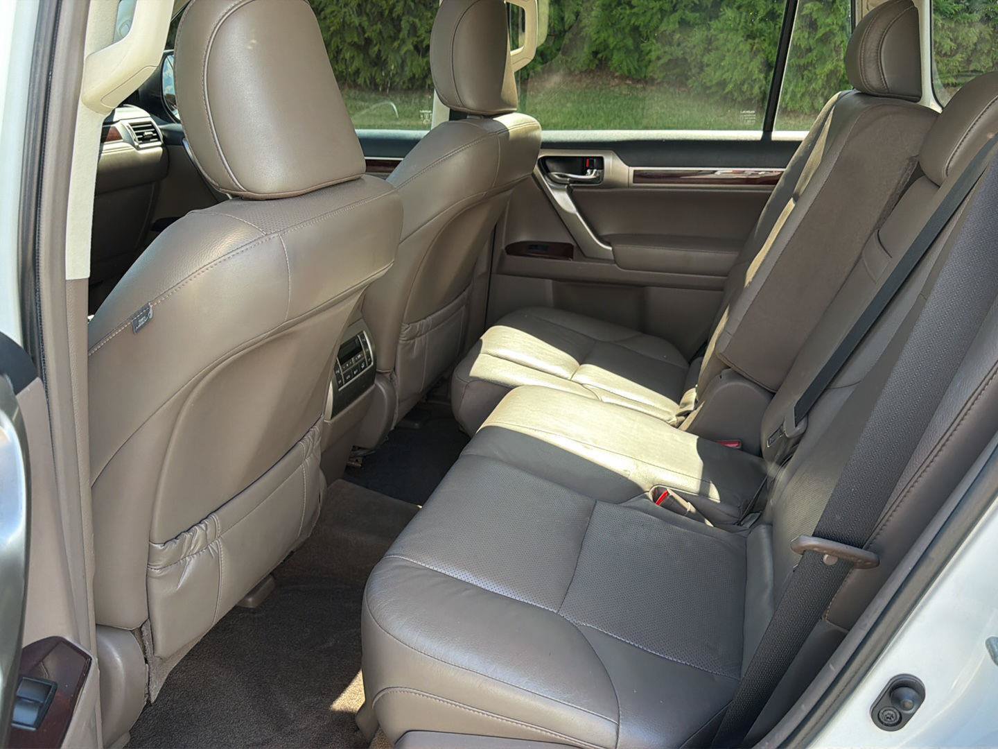 Used 2015 Lexus GX 460 w/ Premium Package AWD/4WD image 11