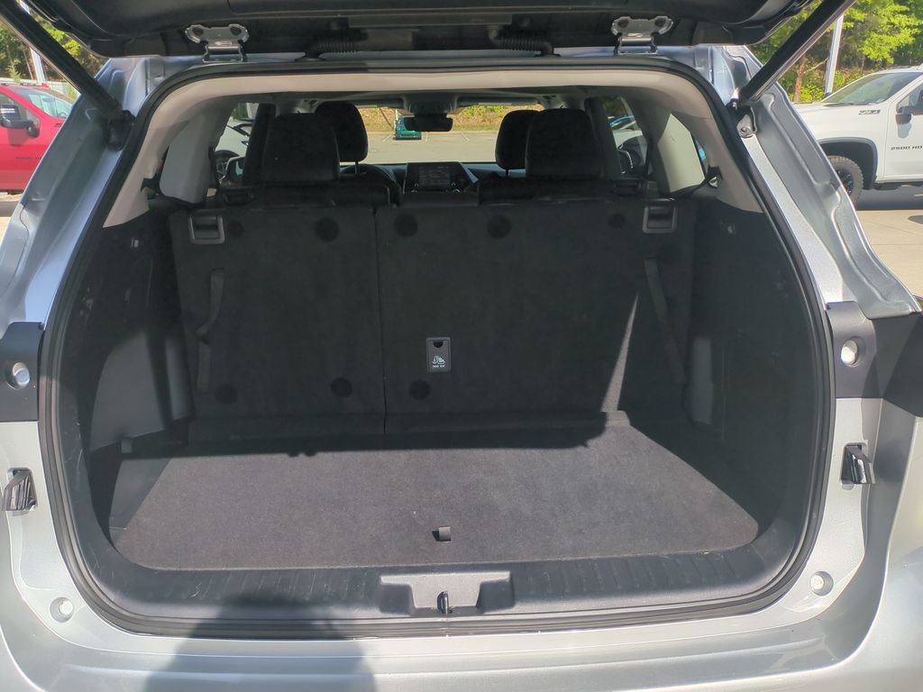 Used 2020 Toyota Highlander XLE image 33