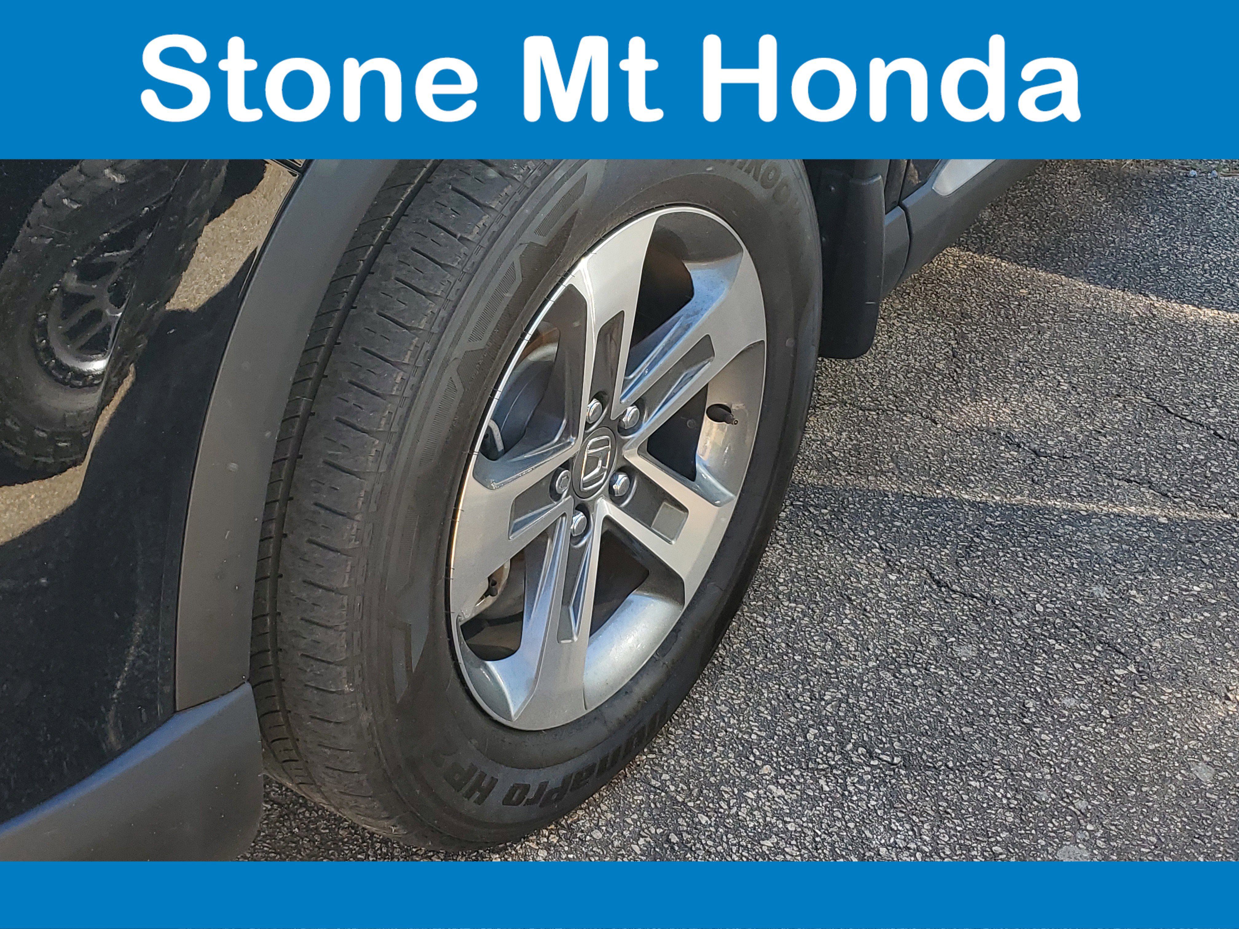 Used 2025 Honda Pilot EX-L image 6