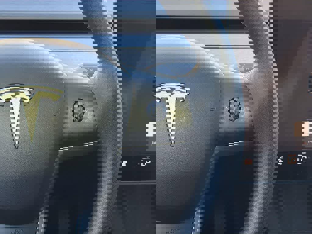 Used 2022 Tesla Model 3 image 15