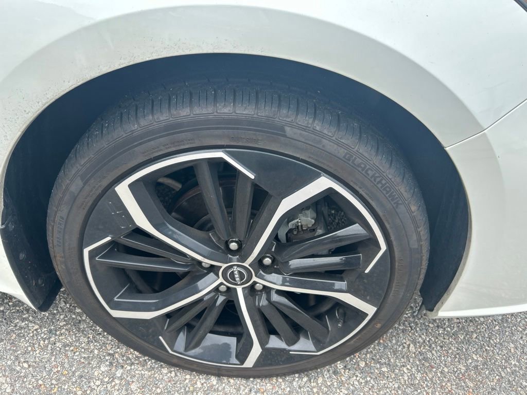 Used 2024 Nissan Altima 2.5 SR FWD image 10
