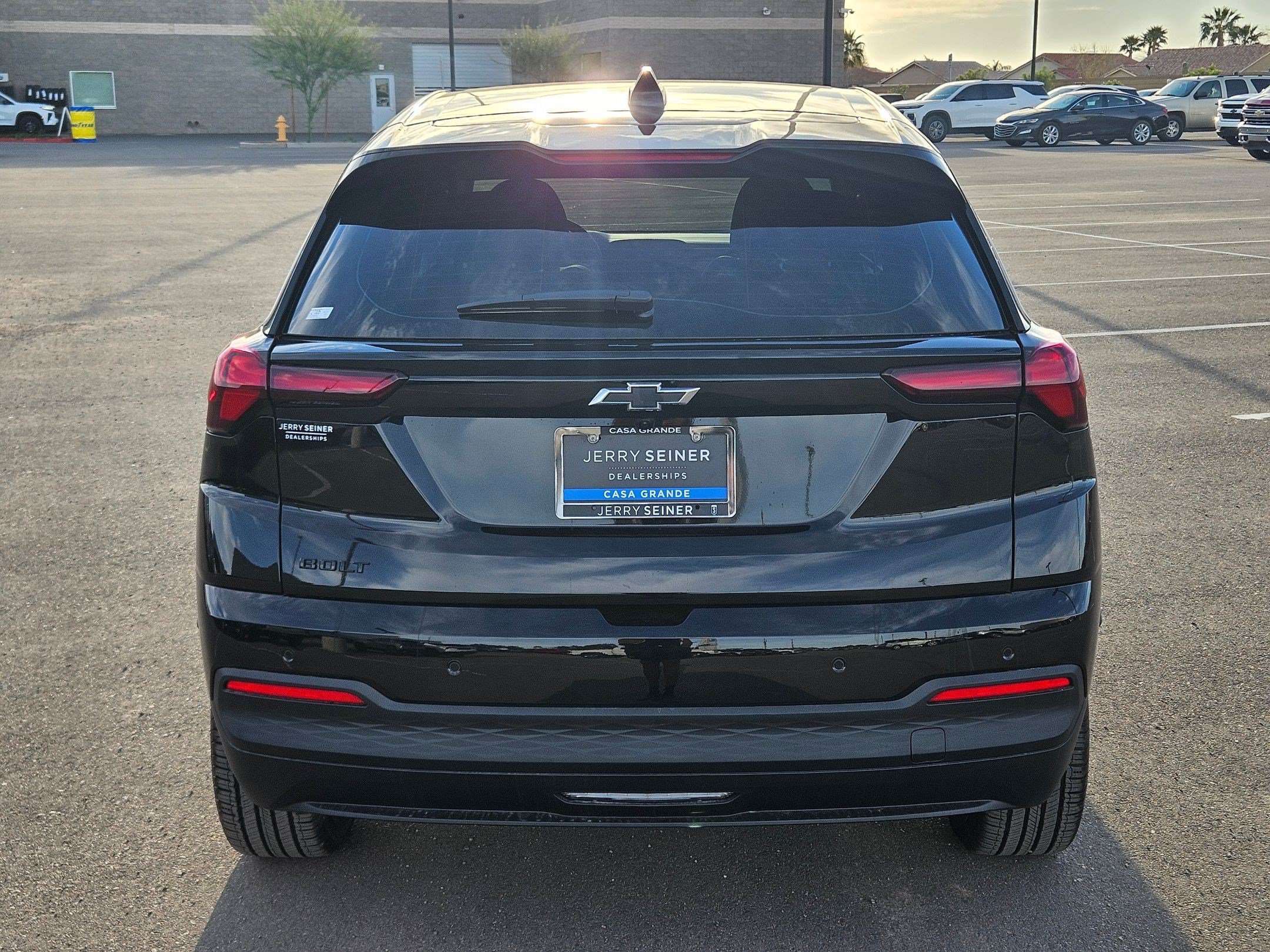 New 2027 Chevrolet Bolt LT w/ Comfort Package FWD image 4