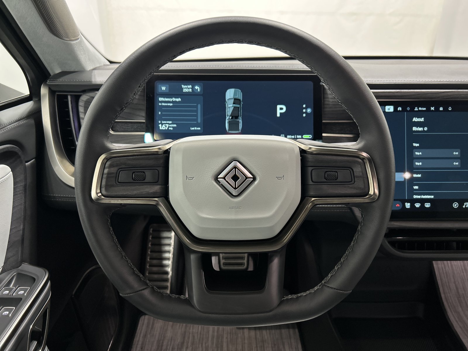 Used 2023 Rivian R1T Adventure AWD/4WD image 26