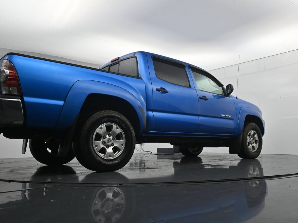 Used 2011 Toyota Tacoma 4x4 Double Cab w/ SR5 Pkg #2 image 23