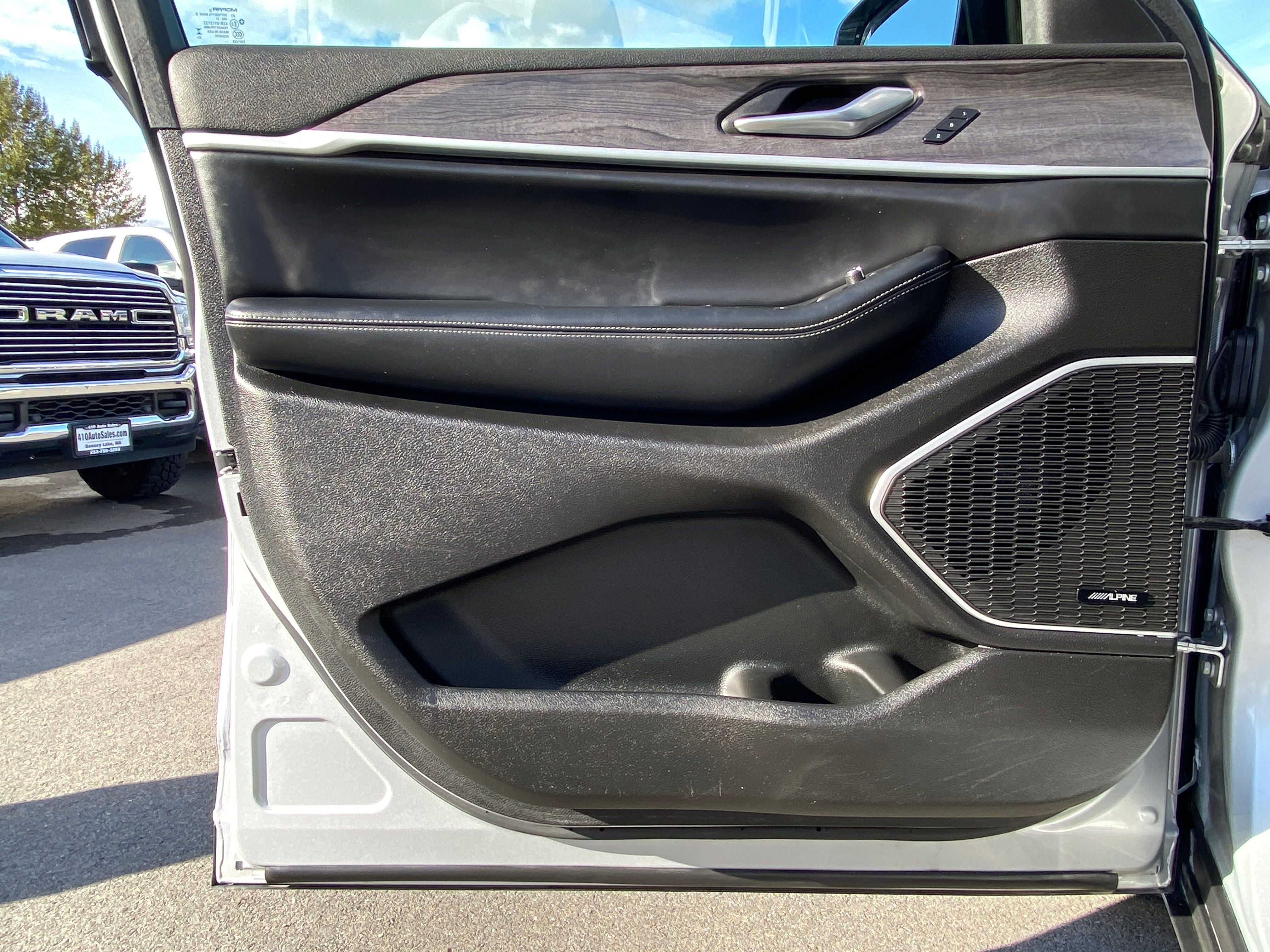 Used 2024 Jeep Grand Cherokee Limited 4xe image 20